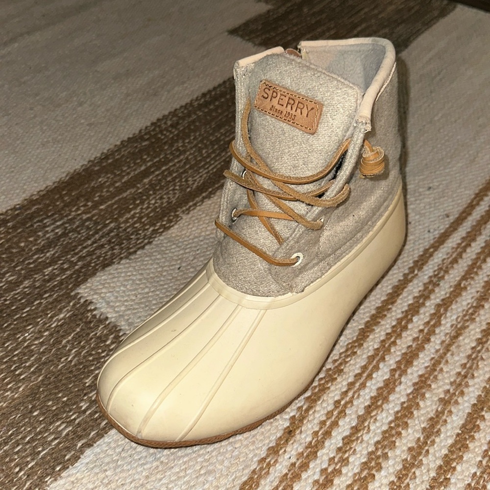 Sperry boots